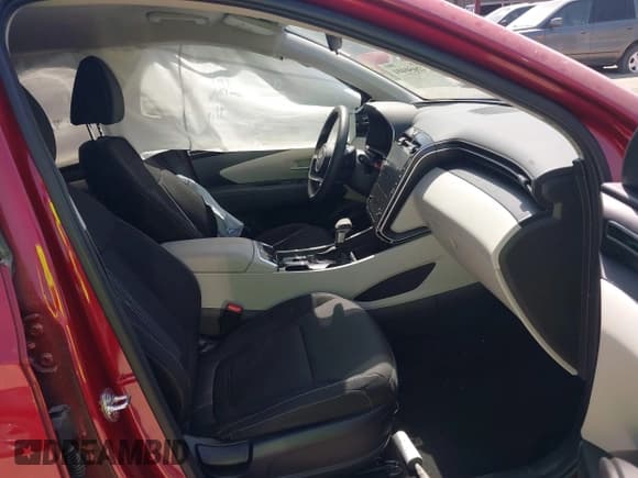 ✅ 2024 Hyundai Tucson SEL • VIN: 5NMJB3DEXRH407052 • Lot: 42050404. Listed on IAAI with 17,366 mi. Free auction sales archive from the USA and detailed vehicle history report at DreamBid. Image 5.