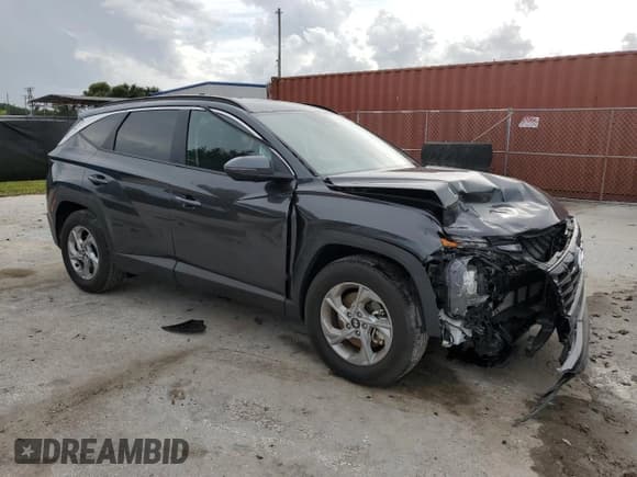 ✅ 2023 Hyundai Tucson SEL • VIN: 5NMJB3AE1PH242980 • Lot: 70562824. Wystawiony na Copart z przebiegiem 13 601 mil. Bezpłatny archiwum sprzedaży aukcyjnych z USA i szczegółowy raport historii pojazdu na DreamBid. Zdjęcie 4.