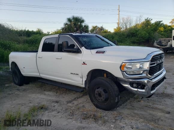 ✅ 2020 Ram 3500 Big Horn • VIN: 3C63RRHL9LG155014 • Lot: 72719074. Wystawiony na Copart z przebiegiem 237 238 mil. Bezpłatny archiwum sprzedaży aukcyjnych z USA i szczegółowy raport historii pojazdu na DreamBid. Zdjęcie 4.