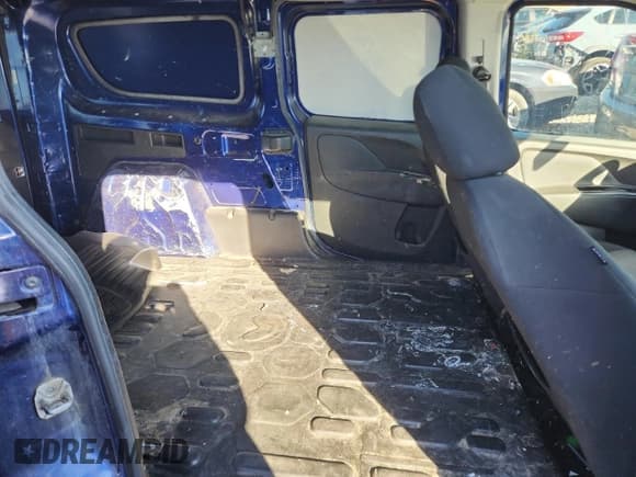 ✅ 2016 Ram ProMaster City Cargo Tradesman • VIN: ZFBERFATXG6C66288 • Лот: 70027785. Опубликован ранее на Copart с пробегом Не указан. Бесплатный доступ к архиву аукционных продаж из США и подробный отчёт об истории автомобиля на DreamBid. Изображение 11.