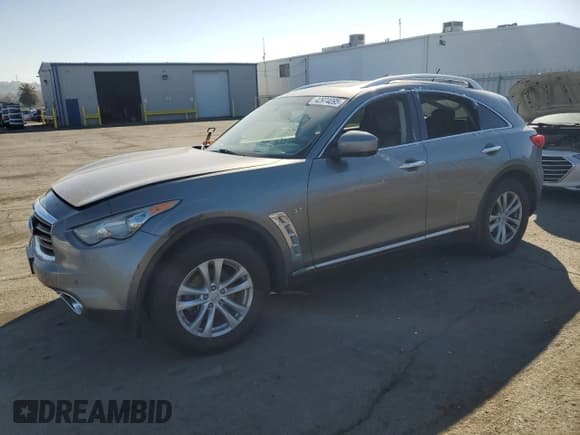 ✅ 2014 Infiniti QX70 • VIN: JN8CS1MW2EM413392 • Лот: 42974095. Опубликован ранее на Copart с пробегом 192 020 миль. Бесплатный доступ к архиву аукционных продаж из США и подробный отчёт об истории автомобиля на DreamBid. Изображение 1.