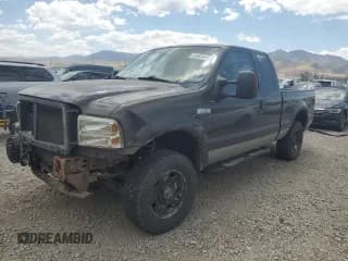 ✅ 2005 Ford F-250 XL • VIN: 1FTSX21555EA70470 • Lot: 65583455. Wystawiony na Copart z przebiegiem 243 381 mil. Bezpłatny archiwum sprzedaży aukcyjnych z USA i szczegółowy raport historii pojazdu na DreamBid. Zdjęcie 1.