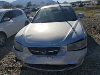 2007 Hyundai Sonata SE z VIN 5NPEU46F27H253377, wystawiony jako Copart lot #72076124 z przebiegiem 191 274 mil mil oraz Szkoda całkowita • Salvage title. Historia ofert i sprzedaży dostępna na DreamBid. Obrazek 5.