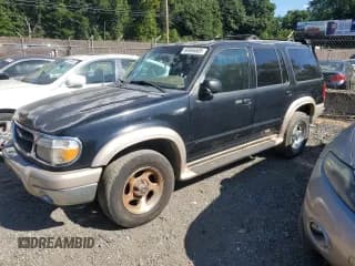 ✅ 2000 Ford Explorer Eddie Bauer • VIN: 1FMZU74E6YZA63598 • Lot: 69906605. Wystawiony na Copart z przebiegiem 186 906 mil. Bezpłatny archiwum sprzedaży aukcyjnych z USA i szczegółowy raport historii pojazdu na DreamBid. Zdjęcie 1.