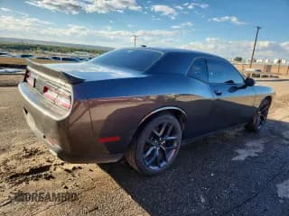 ✅ 2022 Dodge Challenger SXT • VIN: 2C3CDZAG7NH168355 • Lot: 83792035. Wystawiony na Copart z przebiegiem 48 271 mil. Bezpłatny archiwum sprzedaży aukcyjnych z USA i szczegółowy raport historii pojazdu na DreamBid. Zdjęcie 3.