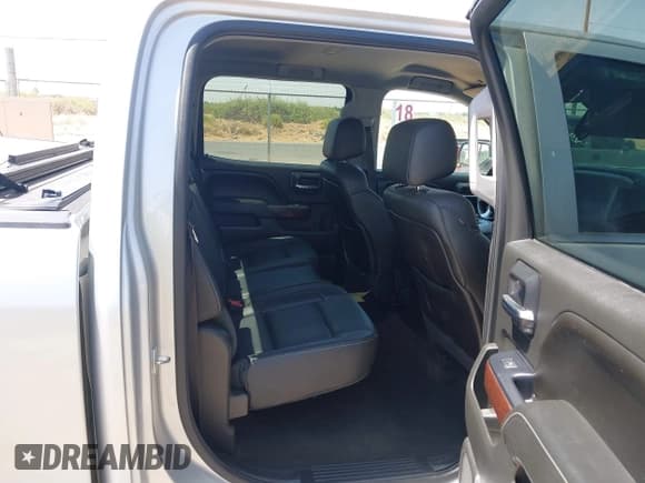 ✅ 2015 GMC Sierra 1500 SLT • VIN: 3GTU2VEC7FG361547 • Lot: 42451814. Listed on IAAI with 132,294 mi. Free auction sales archive from the USA and detailed vehicle history report at DreamBid. Image 8.