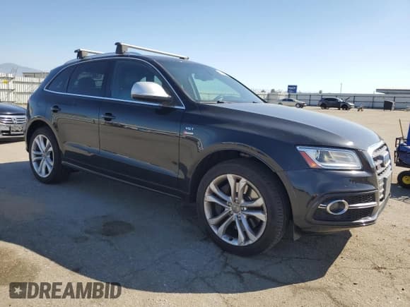 ✅ 2014 Audi SQ5 Premium Plus • VIN: WA1CGAFP7EA131716 • Lot: 46119135. Listed on Copart with 141,228 mi. Free auction sales archive from the USA and detailed vehicle history report at DreamBid. Image 4.