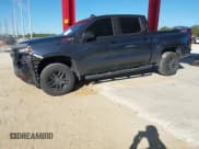 ✅ 2022 Chevrolet Silverado 1500 LT Trail Boss • VIN: 1GCPYFED9NZ181057 • Lot: 43574184. Wystawiony na IAAI z przebiegiem 25 856 mil. Bezpłatny archiwum sprzedaży aukcyjnych z USA i szczegółowy raport historii pojazdu na DreamBid. Zdjęcie 2.