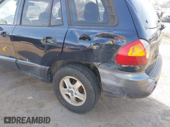 ✅ 2004 Hyundai Santa Fe GLS • VIN: KM8SC73D84U841923 • Lot: 42182384. Listed on IAAI with 121,287 mi. Free auction sales archive from the USA and detailed vehicle history report at DreamBid. Image 6.