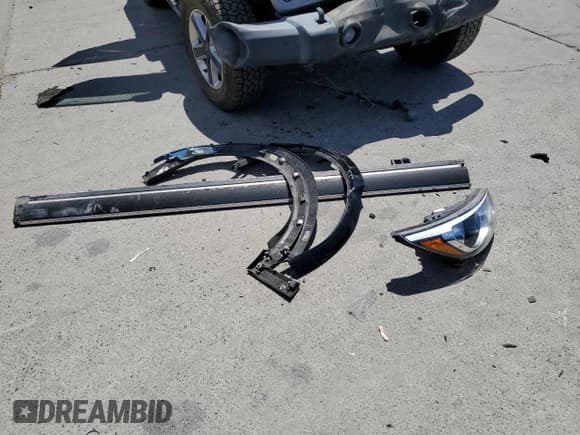 ✅ 2022 Ford Mustang Mach-E California Route 1 • VIN: 3FMTK2R73NMA24358 • Лот: 65059814. Опубликован ранее на Copart с пробегом 32 803 миль. Бесплатный доступ к архиву аукционных продаж из США и подробный отчёт об истории автомобиля на DreamBid. Изображение 13.