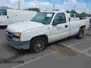 2007 Chevrolet Silverado 1500 Work Truck z VIN 3GCEC14X07G197980, wystawiony jako IAAI lot #43411931 z przebiegiem 85 505 mil mil oraz . Historia ofert i sprzedaży dostępna na DreamBid. Obrazek 17.