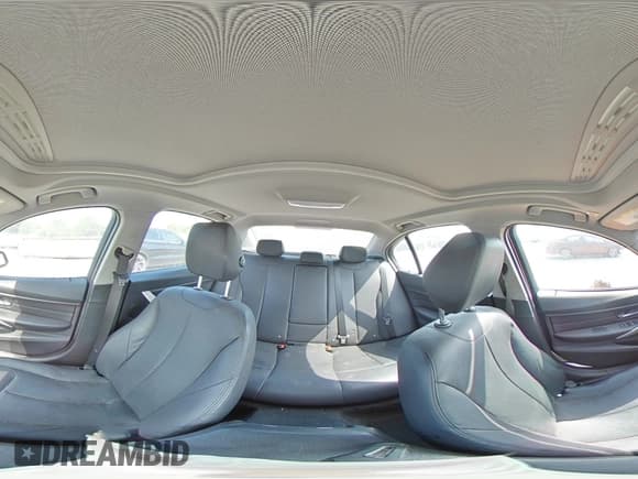 ✅ 2014 BMW 3 Series 320i xDrive • VIN: WBA3C3C53EF985330 • Lot: 68768235. Listed on Copart with 122,620 mi. Free auction sales archive from the USA and detailed vehicle history report at DreamBid. Image 15.