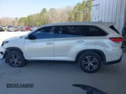 ✅ 2019 Toyota Highlander LE • VIN: 5TDZZRFH9KS332226 • Лот: 41660960. Опубликован ранее на IAAI с пробегом 102 758 миль. Бесплатный доступ к архиву аукционных продаж из США и подробный отчёт об истории автомобиля на DreamBid. Изображение 15.