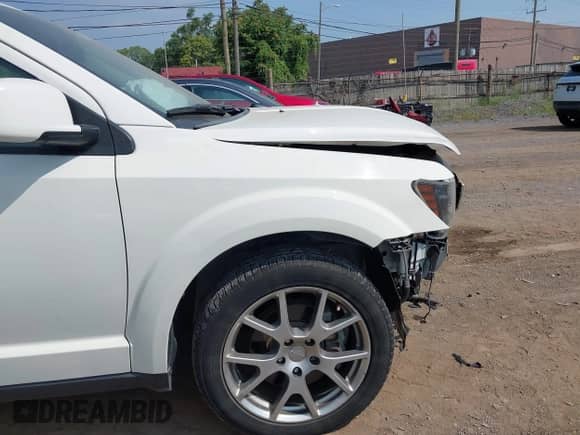 2015 Dodge Journey R/T z VIN 3C4PDCEGXFT699403, wystawiony jako IAAI lot #42908751 z przebiegiem 50 828 mil mil oraz . Historia ofert i sprzedaży dostępna na DreamBid. Obrazek 6.