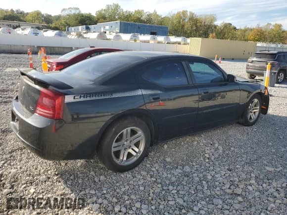 ✅ 2006 Dodge Charger R/T • VIN: 2B3KA53H96H173848 • Lot: 82198755. Wystawiony na Copart z przebiegiem 147 142 mil mil. Skorzystaj z bezpłatnego archiwum sprzedaży aukcyjnych z USA i zobacz szczegółowy raport historii pojazdu na DreamBid. Zdjęcie 3.