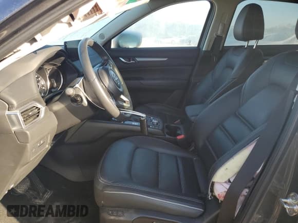 ✅ 2024 Mazda CX-5 S Preferred • VIN: JM3KFBCL9R0407019 • Lot: 84465565. Wystawiony na Copart z przebiegiem 18 580 mil. Bezpłatny archiwum sprzedaży aukcyjnych z USA i szczegółowy raport historii pojazdu na DreamBid. Zdjęcie 7.