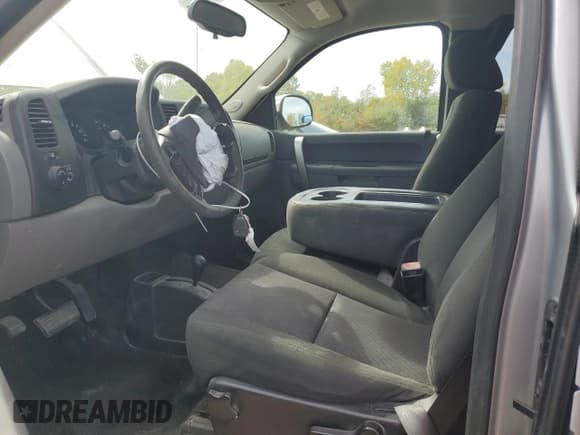 ✅ 2012 Chevrolet Silverado 1500 LS • VIN: 1GCRKREAXCZ331367 • Lot: 72149644. Listed on Copart with 146,866 mi. Free auction sales archive from the USA and detailed vehicle history report at DreamBid. Image 7.