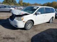 ✅ 2008 Chrysler Town & Country Touring • VIN: 2A8HR54P58R635450 • Lot: 43638098. Listed on IAAI with 322,652 mi. Free auction sales archive from the USA and detailed vehicle history report at DreamBid. Image 17.