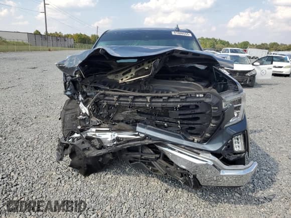 ✅ 2019 GMC Sierra 1500 SLT • VIN: 3GTP8DED7KG311871 • Лот: 81608555. Опубликован ранее на Copart с пробегом 137 405 миль. Бесплатный доступ к архиву аукционных продаж из США и подробный отчёт об истории автомобиля на DreamBid. Изображение 5.