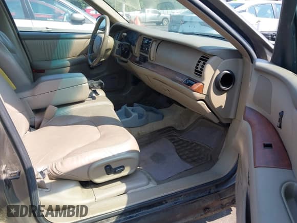 ✅ 1999 Buick Park Avenue • VIN: 1G4CW52K7X4645802 • Лот: 42421941. Опубликован ранее на IAAI с пробегом 123 972 миль. Бесплатный доступ к архиву аукционных продаж из США и подробный отчёт об истории автомобиля на DreamBid. Изображение 5.