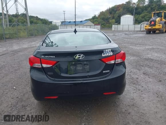 ✅ 2013 Hyundai Elantra GLS • VIN: 5NPDH4AE7DH442486 • Лот: 43308196. Опубликован ранее на IAAI с пробегом 85 705 миль. Бесплатный доступ к архиву аукционных продаж из США и подробный отчёт об истории автомобиля на DreamBid. Изображение 16.