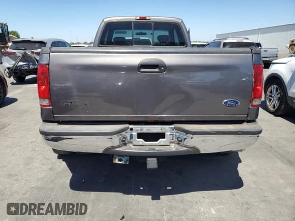 ✅ 2002 Ford F-350 XL • VIN: 1FTWX33F32ED70260 • Лот: 69595585. Опубликован ранее на Copart с пробегом Не указан. Бесплатный доступ к архиву аукционных продаж из США и подробный отчёт об истории автомобиля на DreamBid. Изображение 6.