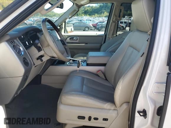 ✅ 2010 Ford Expedition Max Limited • VIN: 1FMJK2A54AEA00202 • Lot: 85332965. Wystawiony na Copart z przebiegiem 103 490 mil. Bezpłatny archiwum sprzedaży aukcyjnych z USA i szczegółowy raport historii pojazdu na DreamBid. Zdjęcie 7.