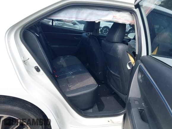 ✅ 2015 Toyota Corolla LE • VIN: 2T1BURHE8FC345082 • Lot: 43055448. Listed on IAAI with 121,072 mi. Free auction sales archive from the USA and detailed vehicle history report at DreamBid. Image 8.