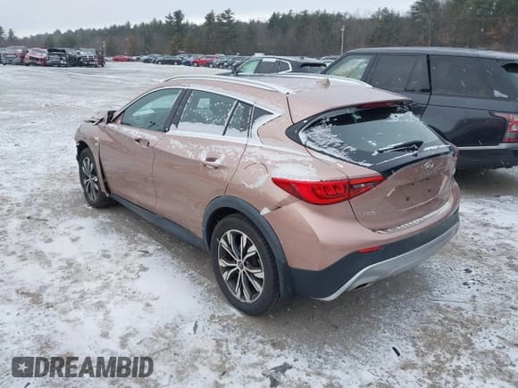 ✅ 2018 Infiniti QX30 Essential • VIN: SJKCH5CR7JA055695 • Lot: 41292291. Listed on IAAI with 129,634 mi. Free auction sales archive from the USA and detailed vehicle history report at DreamBid. Image 3.