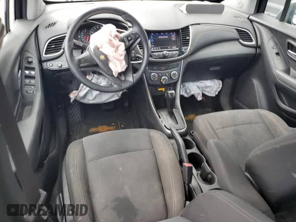 2020 Chevrolet Trax LS with VIN 3GNCJKSB6LL165828, listed as a Copart auction lot 81853005 with 110,741 mi miles and Salvage title. Bid and sale history available at DreamBid. Image 8.