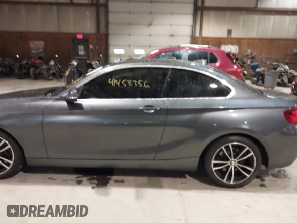 ✅ 2020 BMW 2 Series 230i xDrive • VIN: WBA2J3C07L7E64031 • Lot: 41458356. Listed on IAAI with 43,594 mi. Free auction sales archive from the USA and detailed vehicle history report at DreamBid. Image 14.