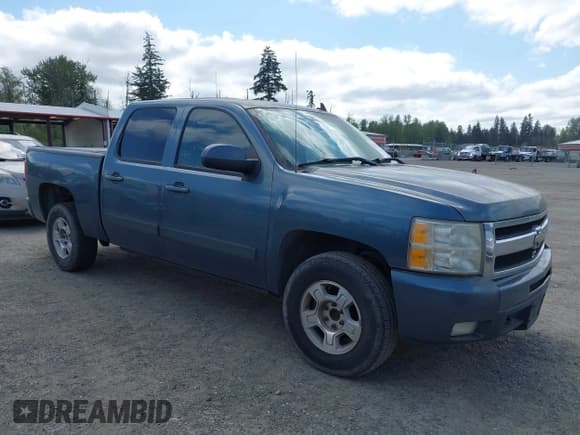 ✅ 2007 Chevrolet Silverado 1500 • VIN: 2GCFC13Y971660819 • Lot: 42157174. Wystawiony na IAAI z przebiegiem 480 357 mil. Bezpłatny archiwum sprzedaży aukcyjnych z USA i szczegółowy raport historii pojazdu na DreamBid. Zdjęcie 1.