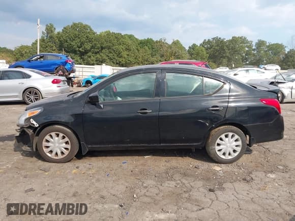 ✅ 2019 Nissan Versa S Plus • VIN: 3N1CN7AP8KL815395 • Лот: 43241003. Опубликован ранее на IAAI с пробегом 71 586 миль. Бесплатный доступ к архиву аукционных продаж из США и подробный отчёт об истории автомобиля на DreamBid. Изображение 14.