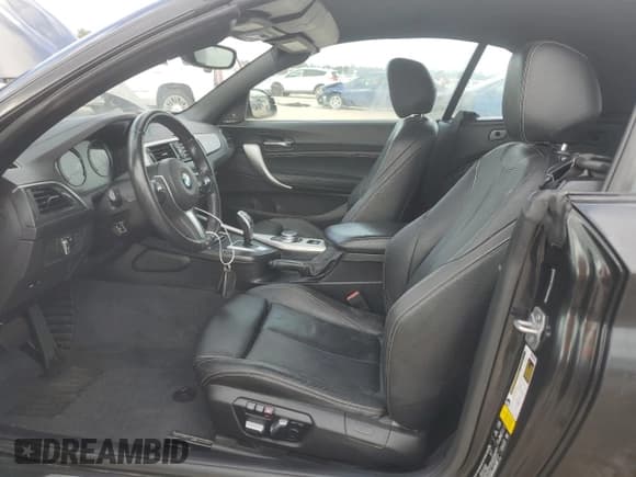 ✅ 2020 BMW M2 • VIN: WBA2N3C01L7E04508 • Lot: 85712254. Wystawiony na Copart z przebiegiem 45 650 mil. Bezpłatny archiwum sprzedaży aukcyjnych z USA i szczegółowy raport historii pojazdu na DreamBid. Zdjęcie 7.