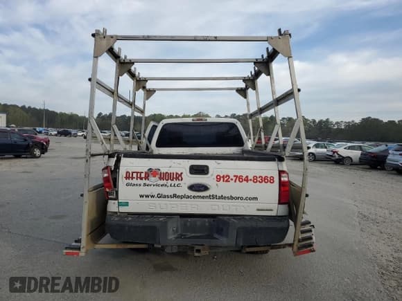 ✅ 2014 Ford F-250 XL • VIN: 1FTBF2A62EEA51838 • Lot: 50072365. Wystawiony na Copart z przebiegiem 290 020 mil. Bezpłatny archiwum sprzedaży aukcyjnych z USA i szczegółowy raport historii pojazdu na DreamBid. Zdjęcie 6.