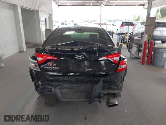 2016 Hyundai Sonata 2.4L z VIN 5NPE24AF1GH418140, wystawiony jako IAAI lot #42116369 z przebiegiem 197 065 mil mil oraz . Historia ofert i sprzedaży dostępna na DreamBid. Obrazek 16.