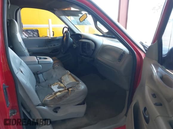 ✅ 1998 Ford F-150 • VIN: 1FTZX1720WNA51610 • Lot: 42527348. Listed on IAAI with 249,999 mi. Free auction sales archive from the USA and detailed vehicle history report at DreamBid. Image 5.