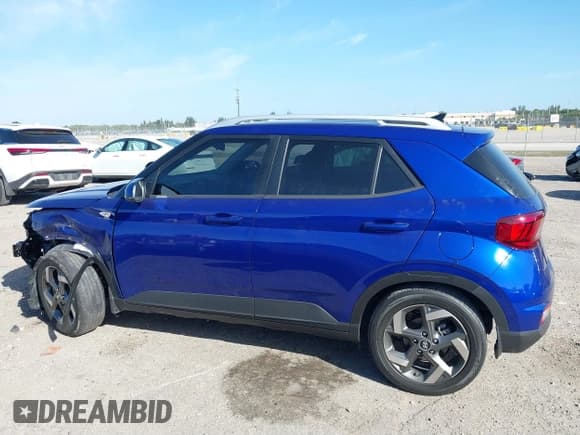 ✅ 2022 Hyundai Venue SEL • VIN: KMHRC8A35NU154334 • Lot: 41732747. Listed on IAAI with 38,578 mi. Free auction sales archive from the USA and detailed vehicle history report at DreamBid. Image 15.