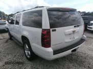 ✅ 2011 Chevrolet Suburban LT • VIN: 1GNSCJE09BR336427 • Lot: 40277644. Listed on IAAI with 195,136 mi. Free auction sales archive from the USA and detailed vehicle history report at DreamBid. Image 3.