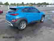 2022 Hyundai Kona SE z VIN KM8K2CAB0NU805948, wystawiony jako IAAI lot #43324147 z przebiegiem 44 085 mil mil oraz . Historia ofert i sprzedaży dostępna na DreamBid. Obrazek 4.