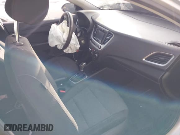 ✅ 2018 Hyundai Accent SE • VIN: 3KPC24A3XJE021924 • Лот: 41562577. Опубликован ранее на IAAI с пробегом 83 596 миль. Бесплатный доступ к архиву аукционных продаж из США и подробный отчёт об истории автомобиля на DreamBid. Изображение 5.