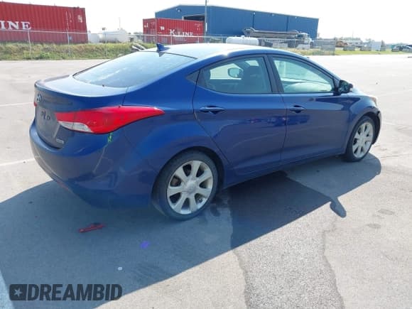 ✅ 2013 Hyundai Elantra GLS • VIN: KMHDH4AE5DU594848 • Lot: 43241764. Wystawiony na IAAI z przebiegiem 119 084 mil. Bezpłatny archiwum sprzedaży aukcyjnych z USA i szczegółowy raport historii pojazdu na DreamBid. Zdjęcie 4.