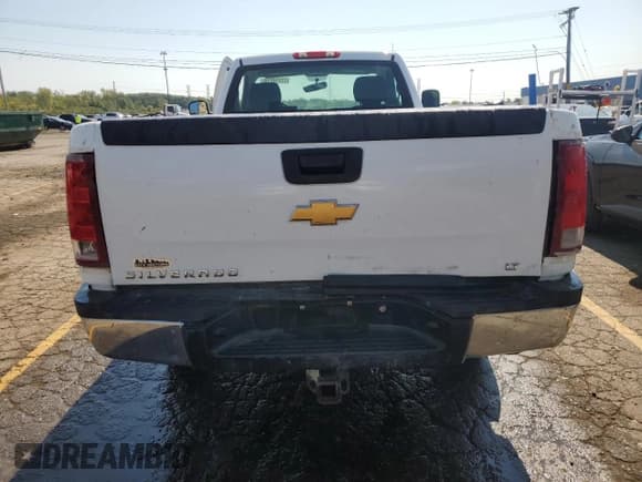 ✅ 2010 GMC Sierra 2500HD • VIN: 1GT3KZBG3AF108181 • Lot: 71114714. Wystawiony na Copart z przebiegiem 184 499 mil. Bezpłatny archiwum sprzedaży aukcyjnych z USA i szczegółowy raport historii pojazdu na DreamBid. Zdjęcie 6.