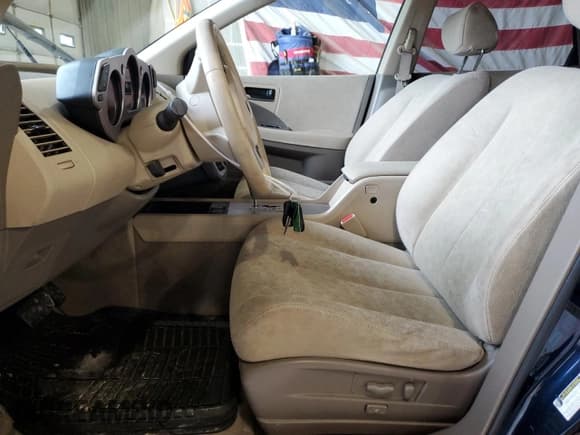 ✅ 2005 Nissan Murano SE • VIN: JN8AZ08W05W412009 • Lot: 83227334. Wystawiony na Copart z przebiegiem 146 257 mil. Bezpłatny archiwum sprzedaży aukcyjnych z USA i szczegółowy raport historii pojazdu na DreamBid. Zdjęcie 7.