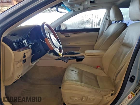 ✅ 2014 Lexus ES 300h • VIN: JTHBW1GG6E2064103 • Lot: 92766475. Wystawiony na Copart z przebiegiem 191 161 mil. Bezpłatny archiwum sprzedaży aukcyjnych z USA i szczegółowy raport historii pojazdu na DreamBid. Zdjęcie 7.