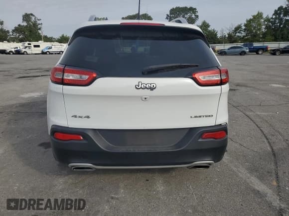 ✅ 2015 Jeep Cherokee Limited • VIN: 1C4PJMDSXFW698511 • Лот: 71165745. Опубликован ранее на Copart с пробегом 110 072 миль. Бесплатный доступ к архиву аукционных продаж из США и подробный отчёт об истории автомобиля на DreamBid. Изображение 6.