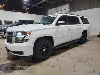 ✅ 2018 Chevrolet Suburban LT • VIN: 1GNSKHKC6JR184115 • Lot: 86071935. Wystawiony na Copart z przebiegiem 151 207 mil. Bezpłatny archiwum sprzedaży aukcyjnych z USA i szczegółowy raport historii pojazdu na DreamBid. Zdjęcie 1.