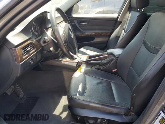 ✅ 2010 BMW 3 Series 328i • VIN: WBAPH5G56ANM69911 • Lot: 68366845. Listed on Copart with 258,616 mi. Free auction sales archive from the USA and detailed vehicle history report at DreamBid. Image 7.