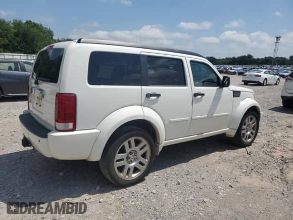 2008 Dodge Nitro R/T with VIN 1D8GT58628W218754, listed as a Copart auction lot 58082825 with 174,212 mi miles and Clean title. Bid and sale history available at DreamBid. Image 3.