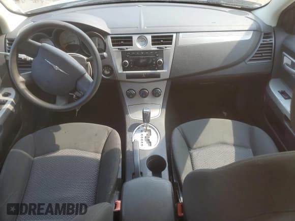 ✅ 2009 Chrysler Sebring LX • VIN: 1C3LC46B59N500194 • Lot: 68095285. Listed on Copart with 206,049 mi. Free auction sales archive from the USA and detailed vehicle history report at DreamBid. Image 8.